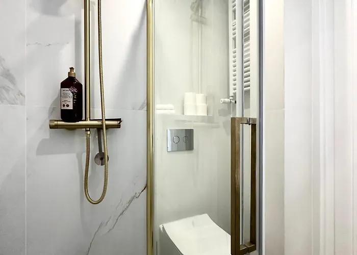 Kotlarska 2 - Self Check-in 20h - 300m Main Square Appartement